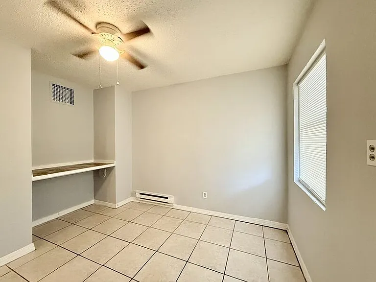 932 22nd St S #4 — Photo 19