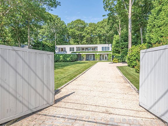 3rd image of 1039 Springs Fireplace Rd