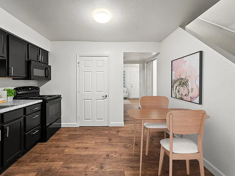 Metro Apartments At Bethalto — Photo 69