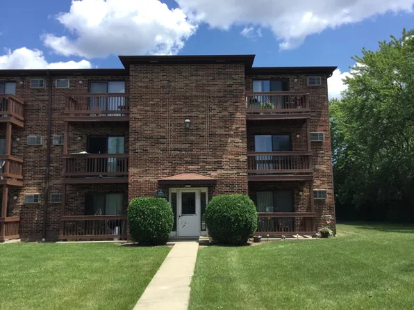 1001 Spruce St APT 2B, Glendale Heights, IL 60139
