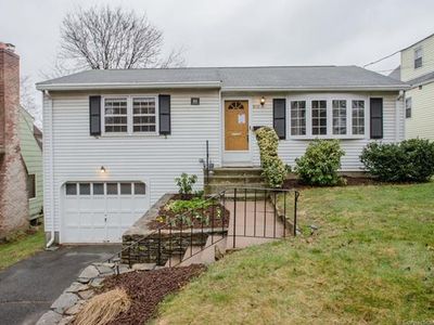 511 Fern St, West Hartford, CT, 06107