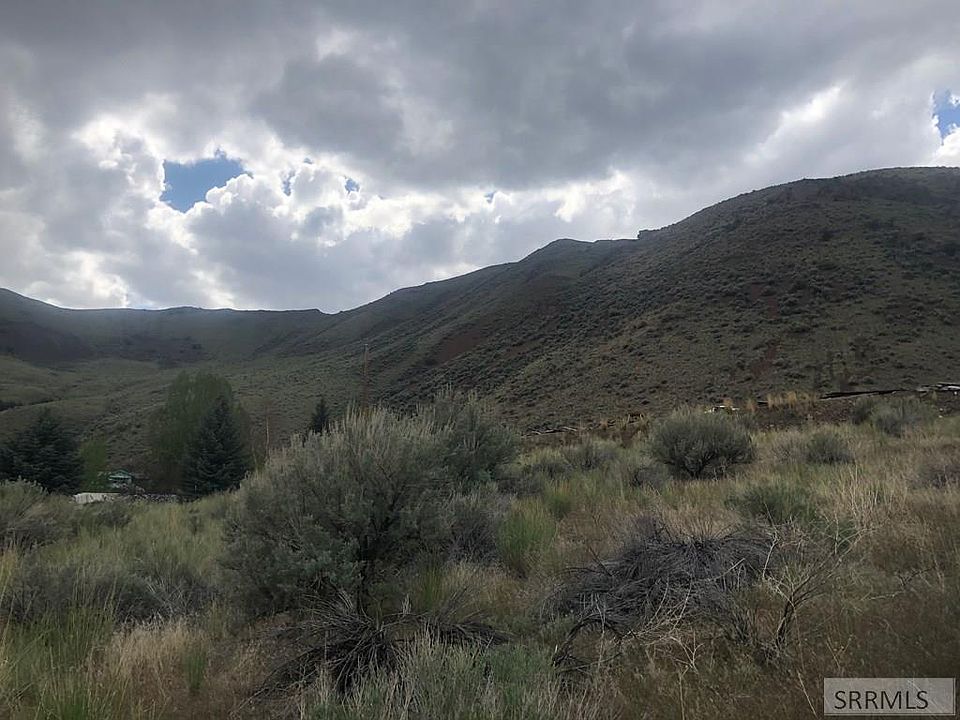 2nd image of 999 Old Stage Rd
