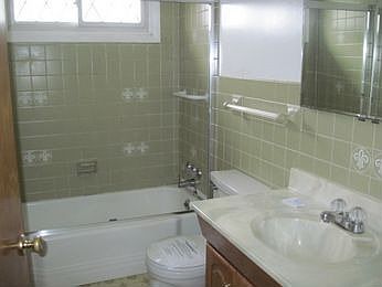 5th image of 1054 Southern Blvd NW