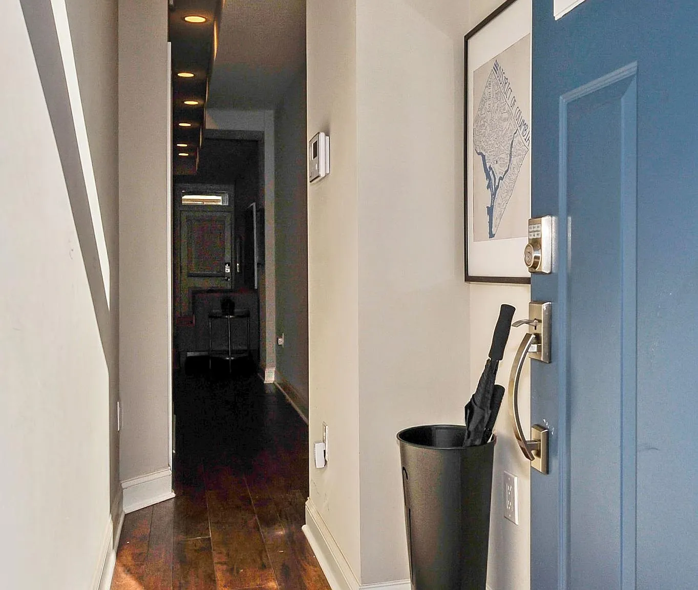 55 Bates St NW — Photo 2