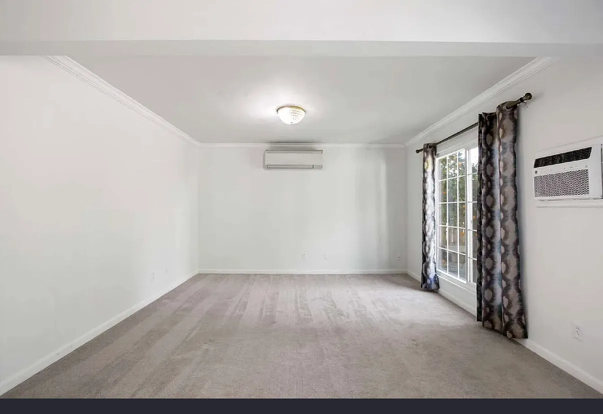 1945 Lehigh Dr — Photo 3