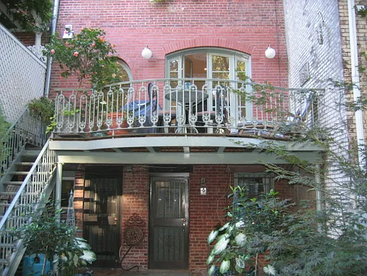 Rented by Aguayo & Huebener Brooklyn | media 7