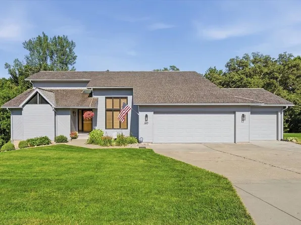 147 Charles Park Dr, Council Bluffs, IA 51503