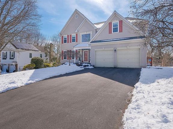4th image of 203 Cliveden Dr