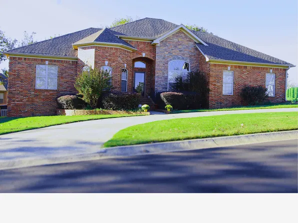 2701 Gemstone Dr, Sherwood, AR 72120