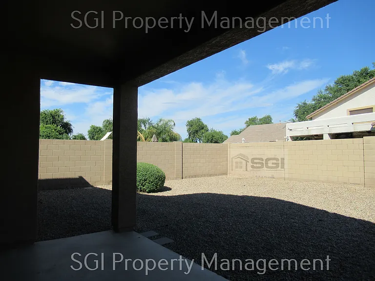 8860 W Frier Dr — Photo 14