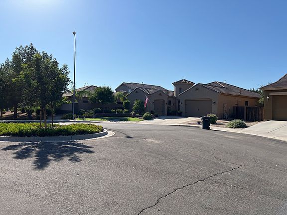 5th image of 2573 E Redwood Pl
