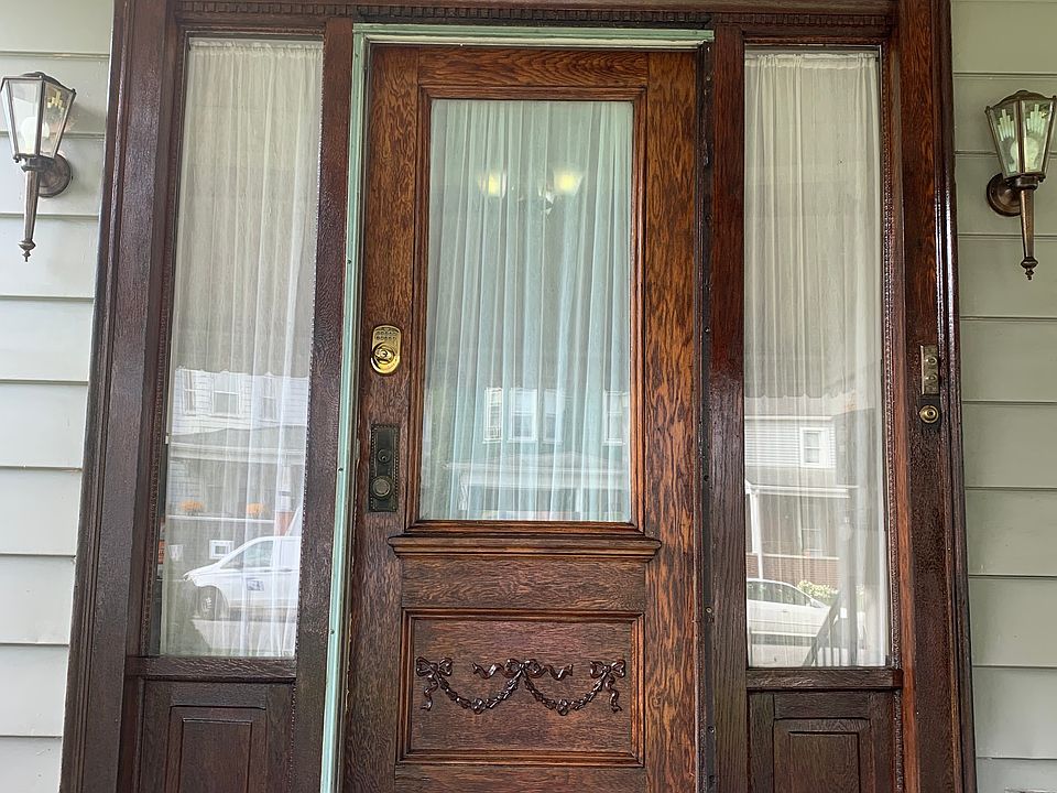 Front door - 343 Richland