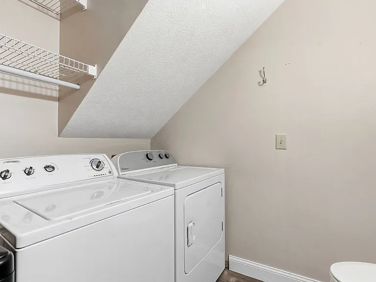 3114 Cymar Dr — Photo 7