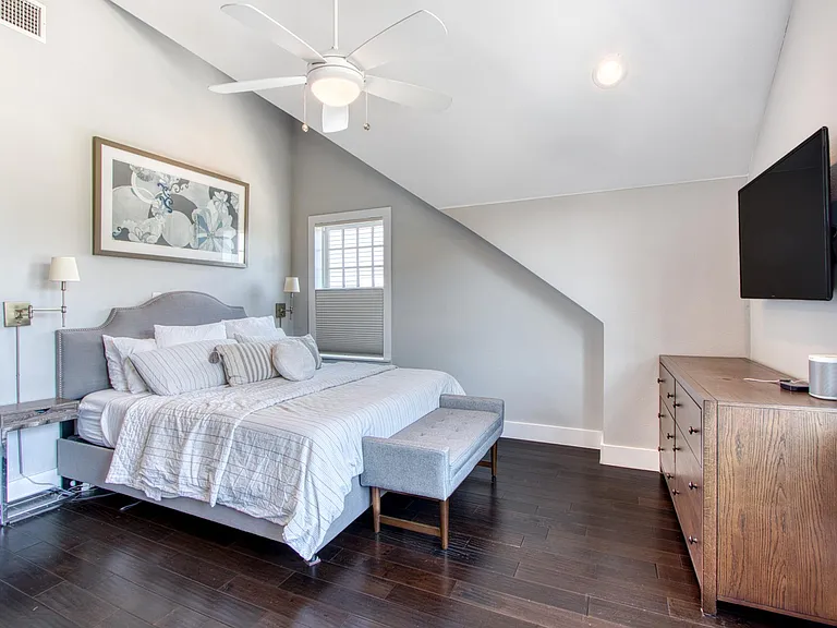 1638 Kings Hwy — Photo 13