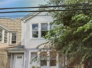 1334 Bay 24th St, Far Rockaway, NY 11691
