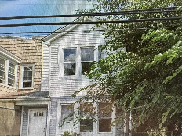 13-34 Bay 24th Street, Far Rockaway, NY 11691