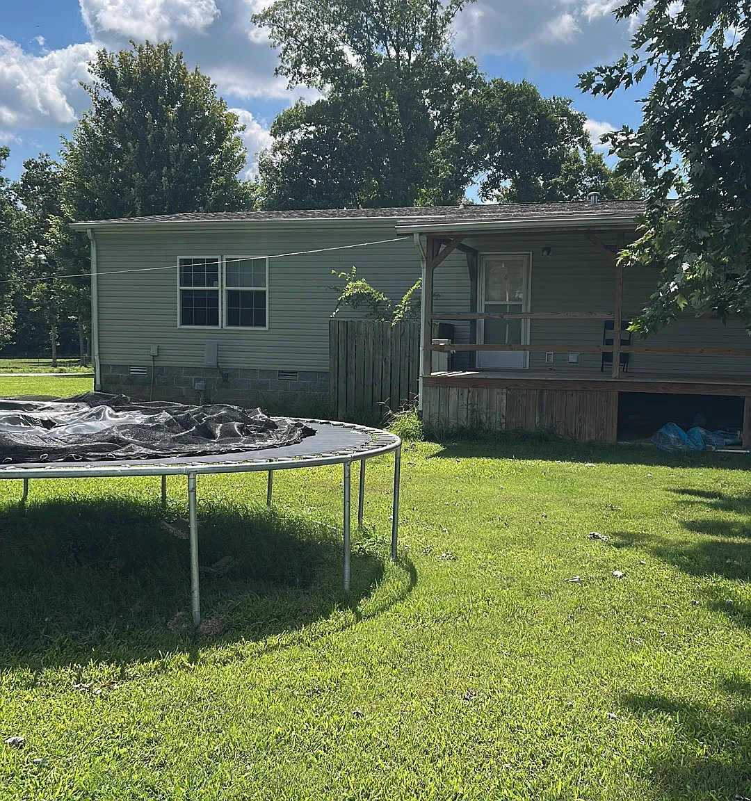 4 bed, 1800 sqft, $1,500 — Photo 2