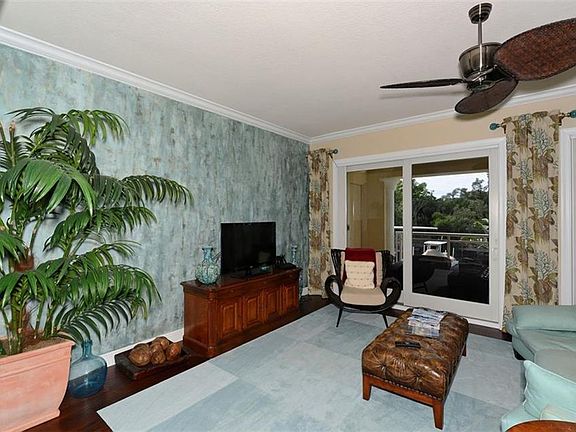 3rd image of 595 Dream Island Pl Unit 22