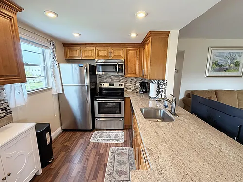 375 Mansfield #I Photo 1 375 Mansfield #I Photo 1