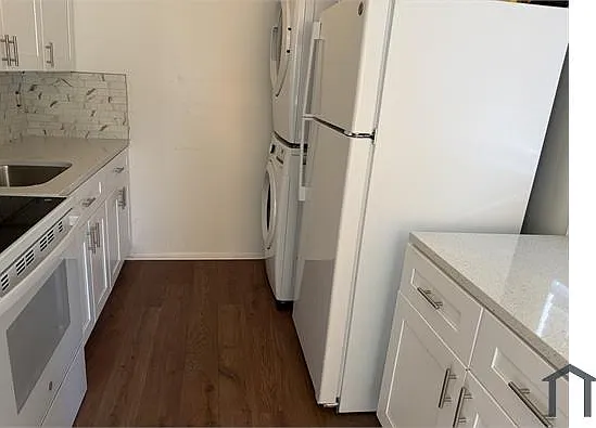 2 bed, $1,419 — Photo 2