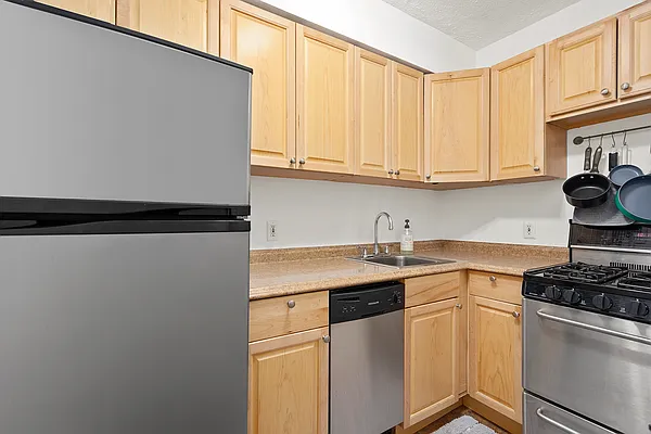 Rented by Compass | media 3