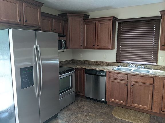 3rd image of 1727 N Lafayette Ave