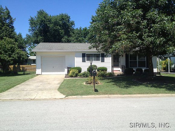 1st image of 613 Saint Rose Dr