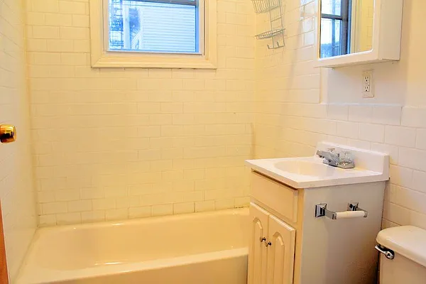 Rented by Bold New York | media 36