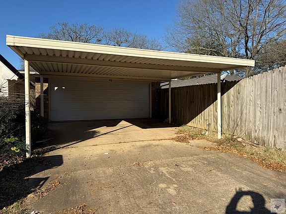 4th image of 38 Lanshire Dr
