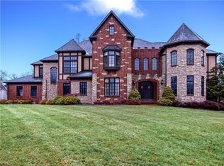 315 Aberdeen Ln, Aurora, OH 44202