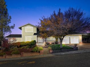 855 El Oro Dr, Auburn, CA