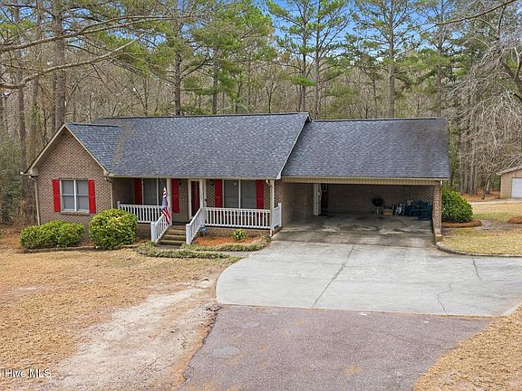 3rd image of 1227 Sandhill Road