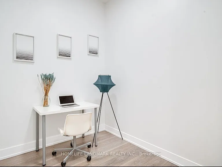 9471 Yonge St #745 — Photo 14
