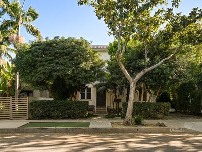 8720 Ashcroft Ave, West Hollywood, CA, 90048