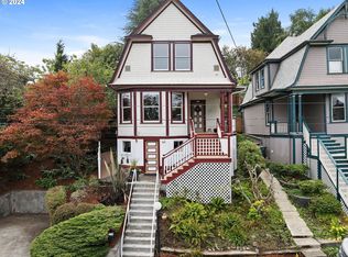 721 Exchange St, Astoria, OR 97103