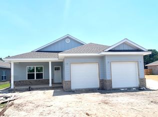 9151 Timber Ln, Navarre, FL 32566