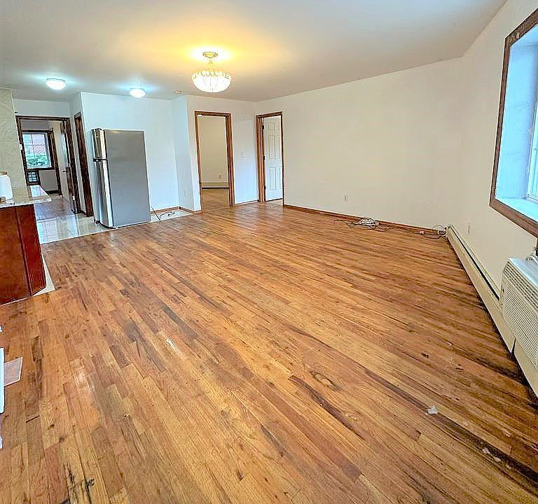 1st image of 87-31 Kingston Pl #3