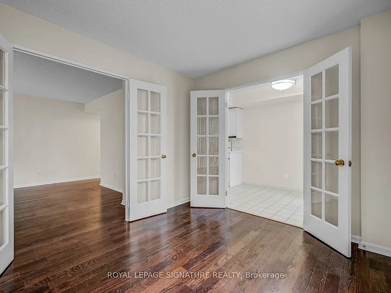 7 Carlton St #306 — Photo 8