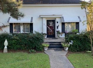 22 Saint Paul St, Warren, AR 71671