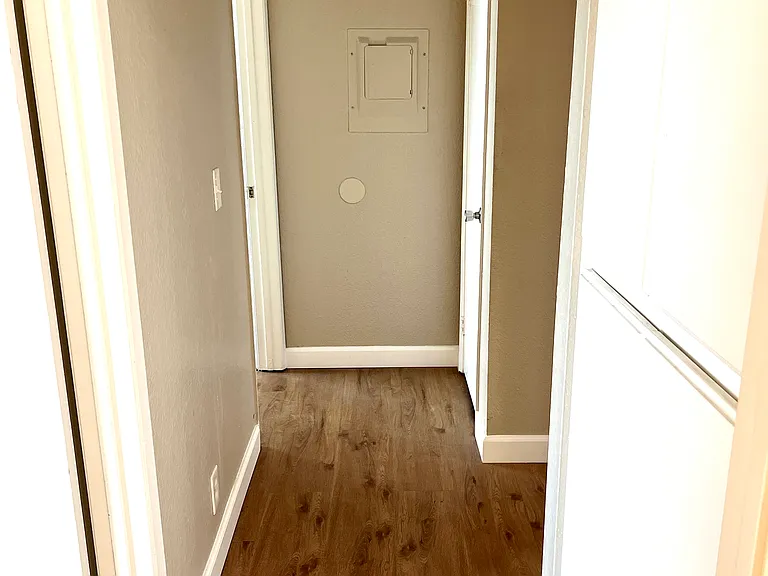 1721 Coronado Ave #303 — Photo 10
