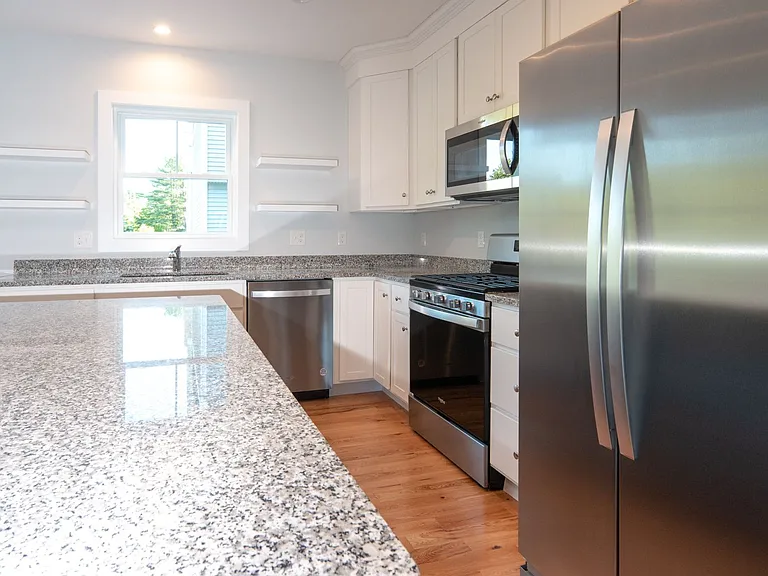 Paul's Place — Photo 10