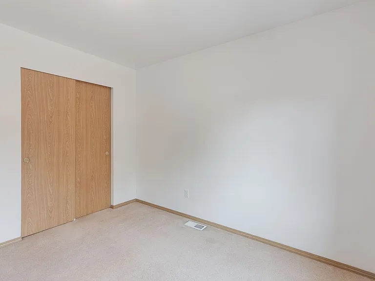 2116 82nd Dr NE — Photo 24