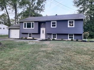 13 Malstorme Rd, Wappingers Falls, NY 12590