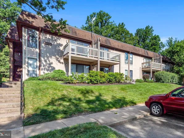 5822 Royal Ridge Dr Unit T, Springfield, VA 22152