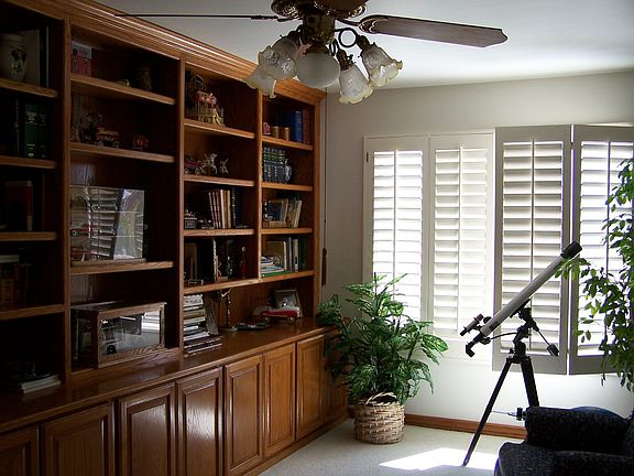 4th image of 1364 King James Ct