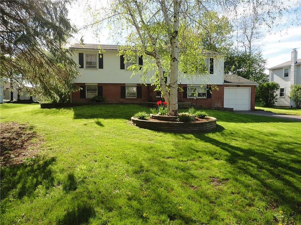1st image of 1433 Tudor Way