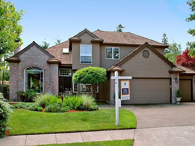 Wonderful home in West Linn!