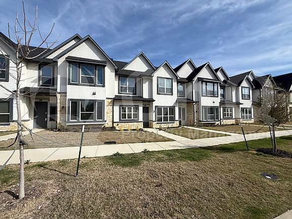 3rd image of 346 Buck Ridge Dr