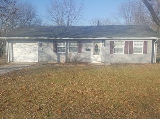 807 Holiday Dr, Danville, IL