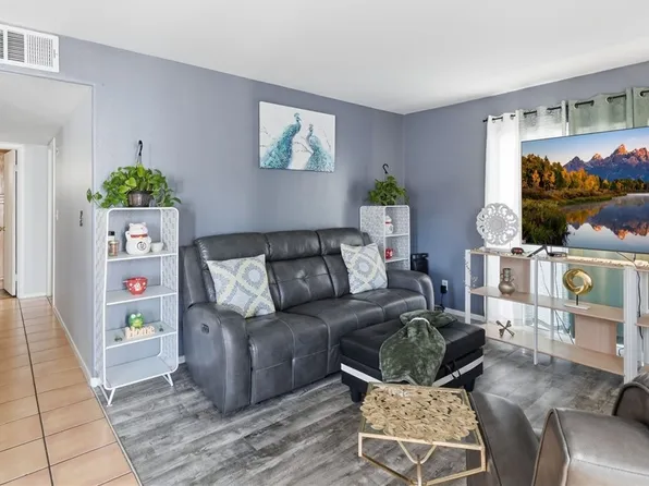 3065 Casey Dr #101, Paradise Town, NV 89120